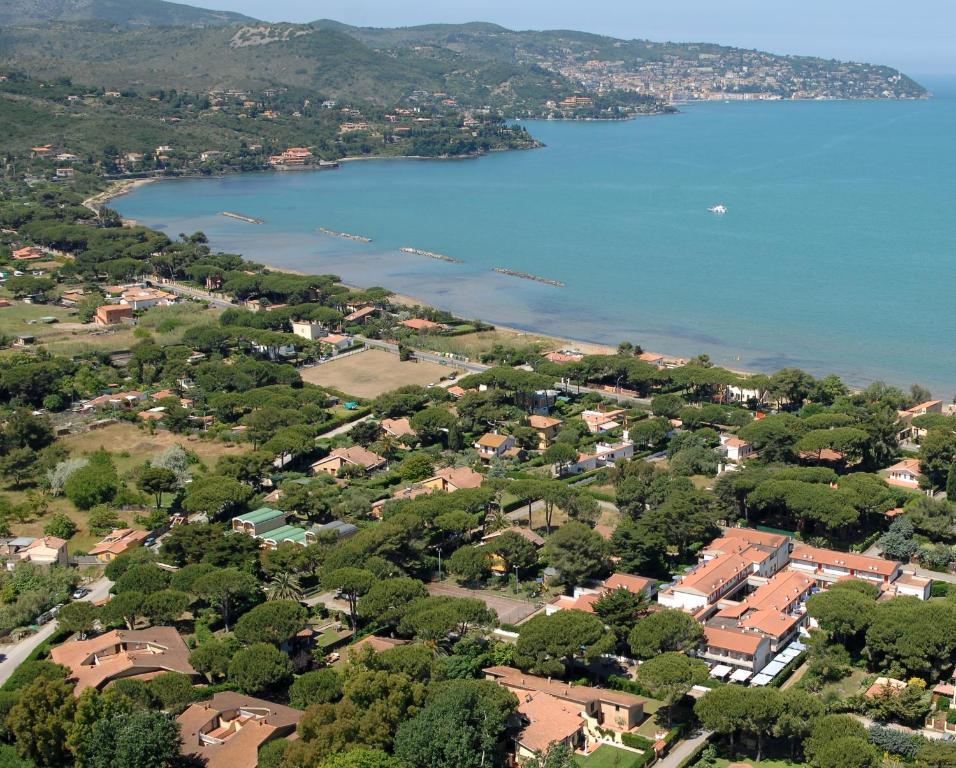 Rta Airone Aparthotel Orbetello Ngoại thất bức ảnh