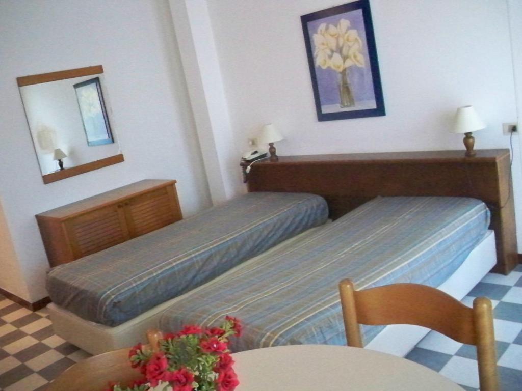 Rta Airone Aparthotel Orbetello Phòng bức ảnh